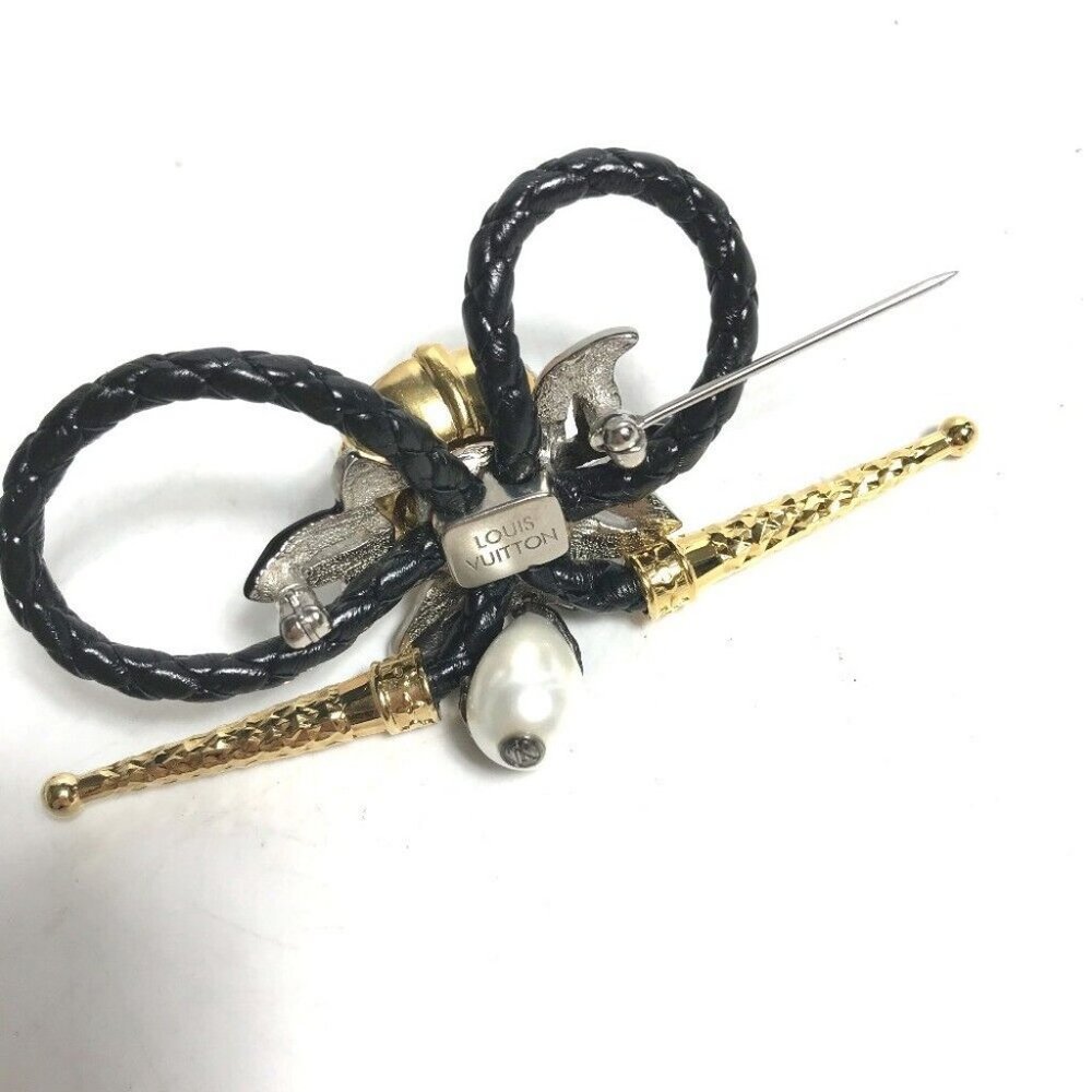 Auth LOUIS VUITTON MP2197 Accessories Faux Pearl Fleur Bijoux Rhinestone Brooch - Picture 7 of 7